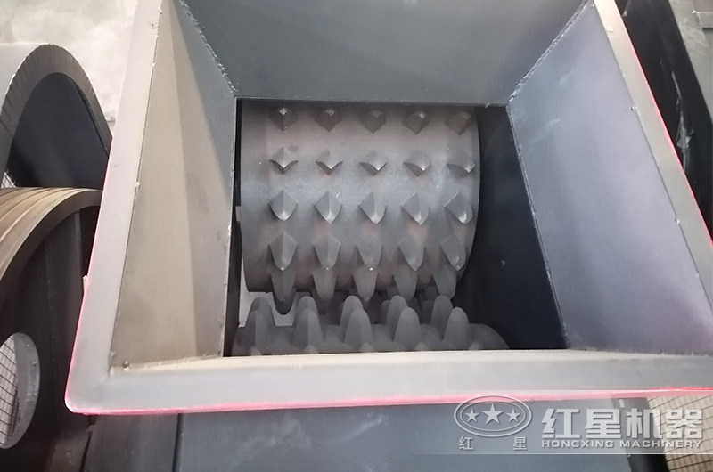 对辊式破碎机又叫双辊破碎机 对辊式破碎机又叫双辊破碎机