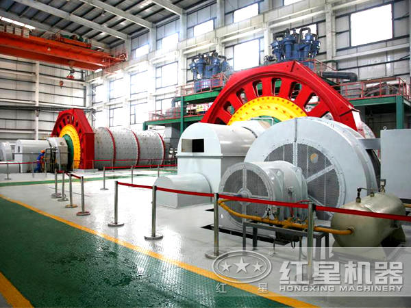 改造后球磨机现场图 改造后球磨机现场图