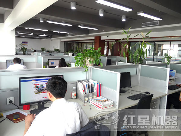 破碎机厂家开始重视售后和网络开发 破碎机厂家开始重视售后和网络开发