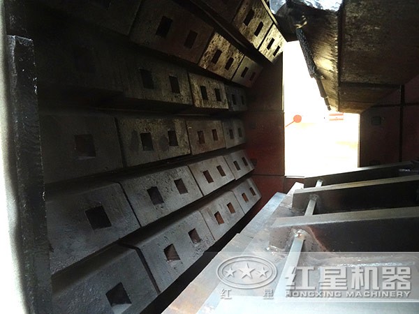 1315反击式破碎机细节图 1315反击式破碎机细节图