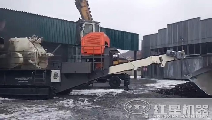 履带式可移动煤矿破碎机 履带式可移动煤矿破碎机