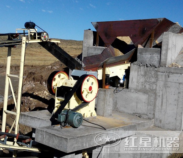颚式破碎机安装现场 颚式破碎机安装现场